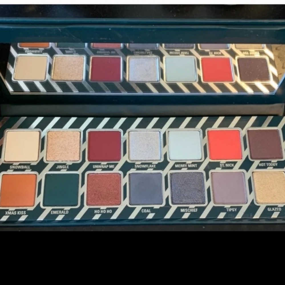 Kylie Naughty palette eyeshadow 14 shades - Picture 3 of 3